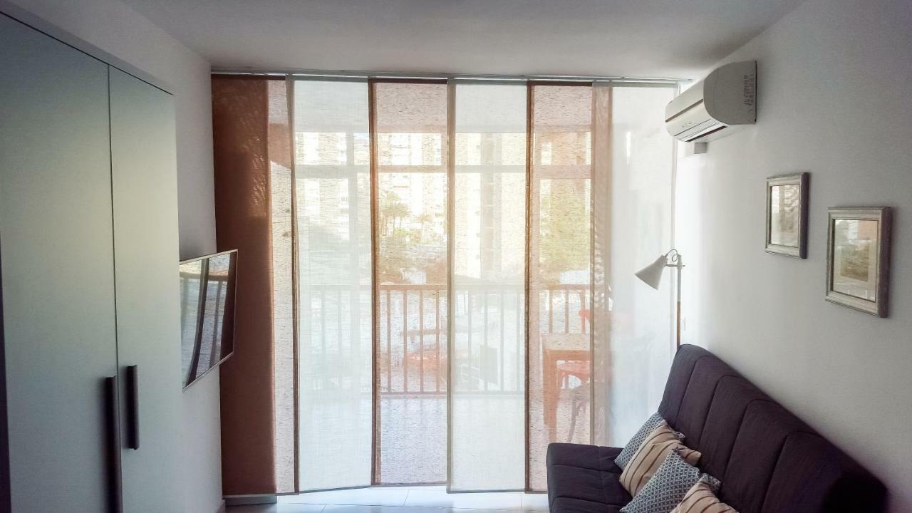 Apt In The Heart Of Apartment *