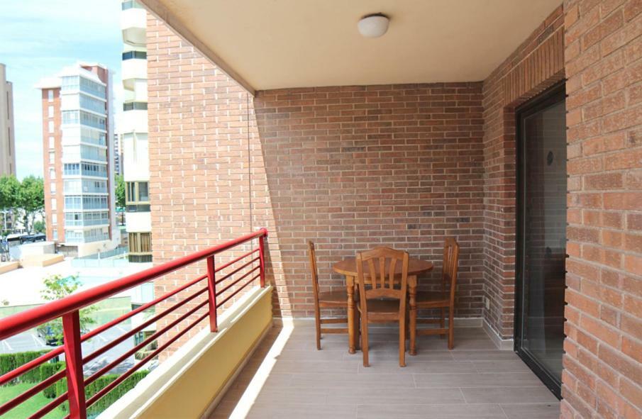 Carlos V Levante Apartment Benidorm