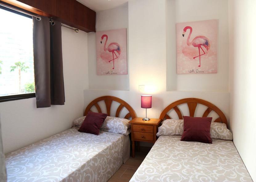 Carlos V Levante Apartment Benidorm