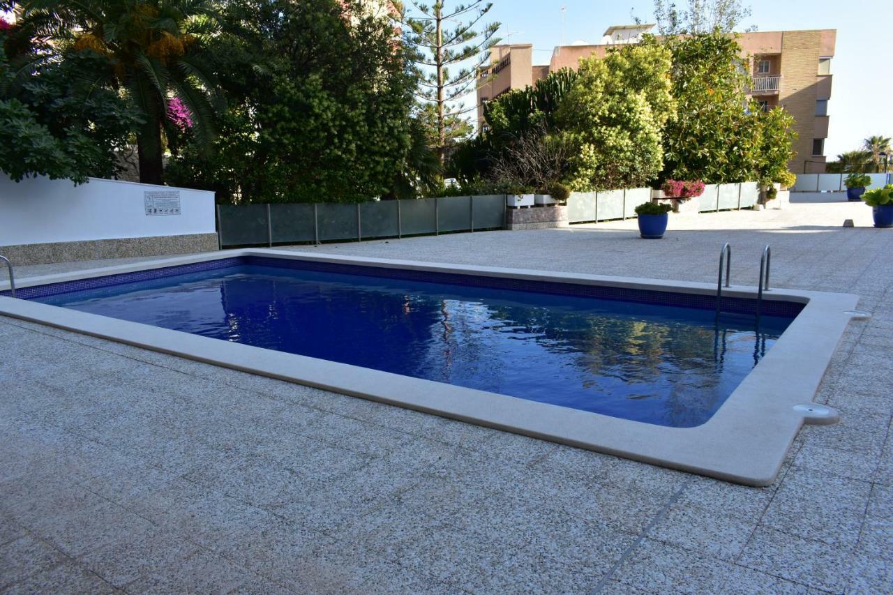 Vistal Al Mar Cornelia Apartamento *
