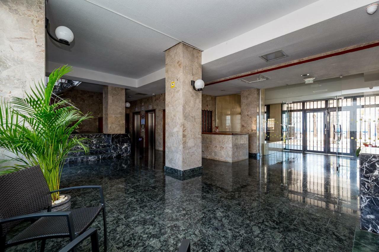 Las Palmeras 10a Apartment *