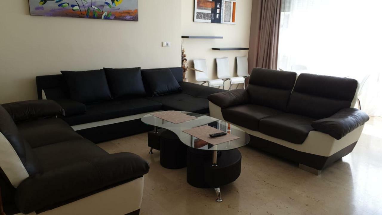 Costa Rica 2, 150 Meters To The Appartement