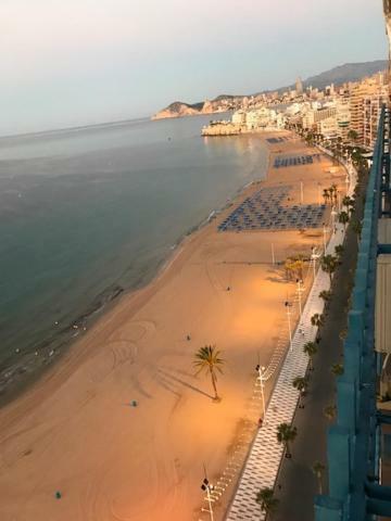1ª Línea Playa Levante, Garage, Wifi, Climatización Benidorm