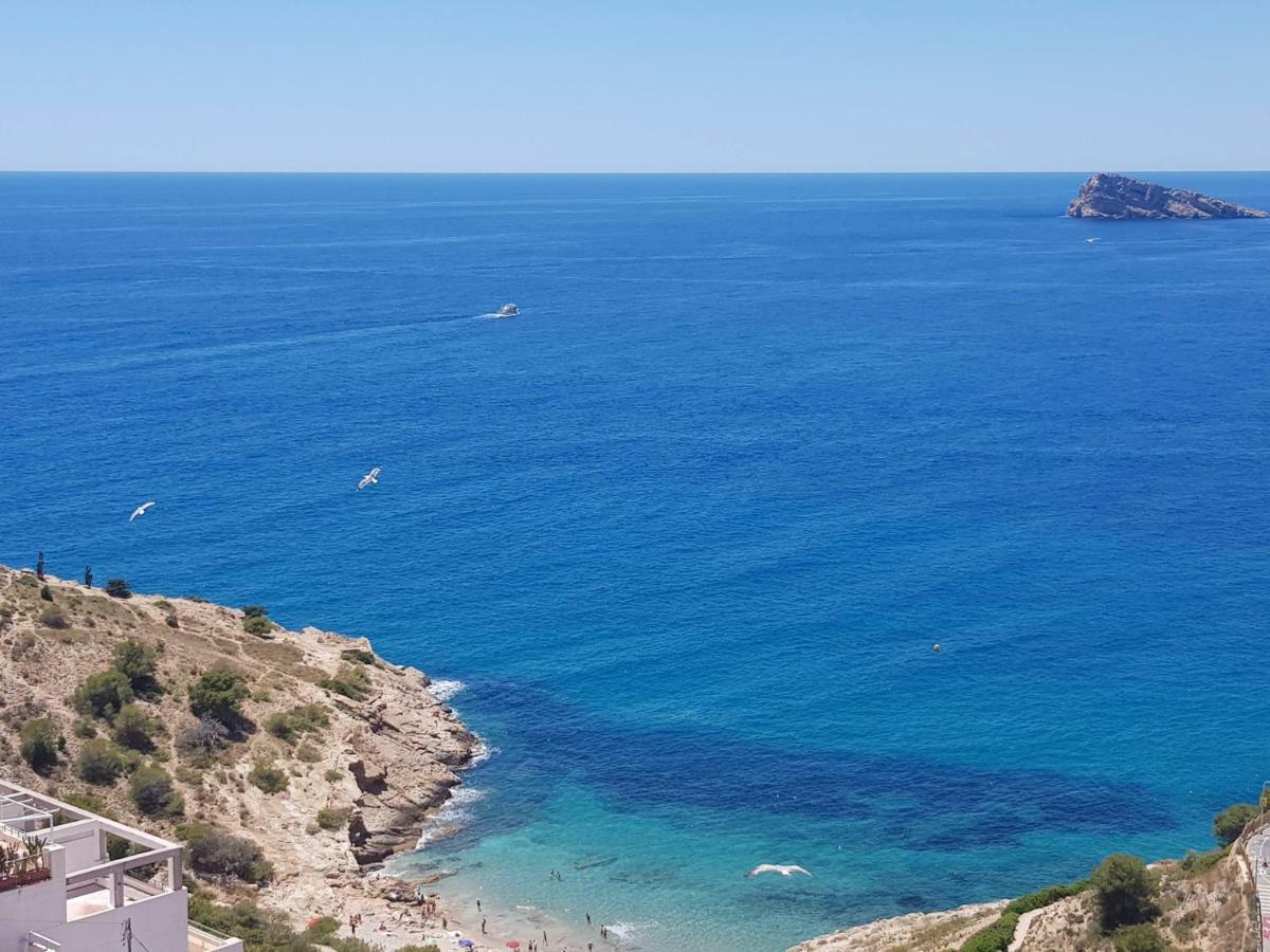 с видом на море и горы Benidorm
