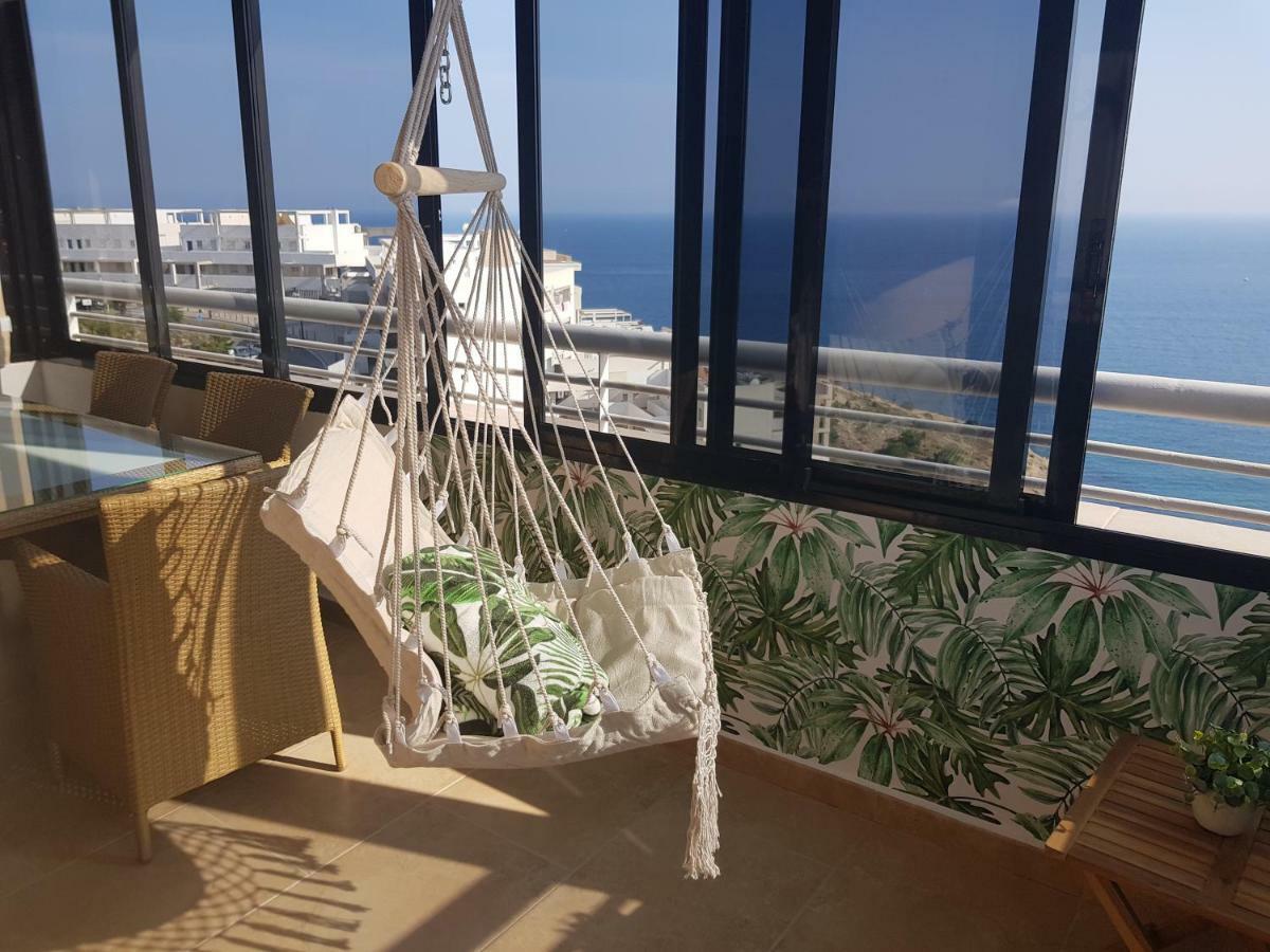 Apartment с видом на море и горы