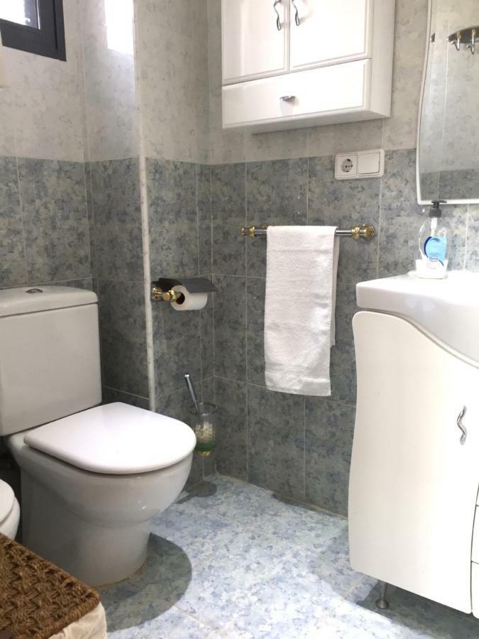 Junto Playa, Gemelos 23 Con 2 Baños Excelente Opcion * Benidorm