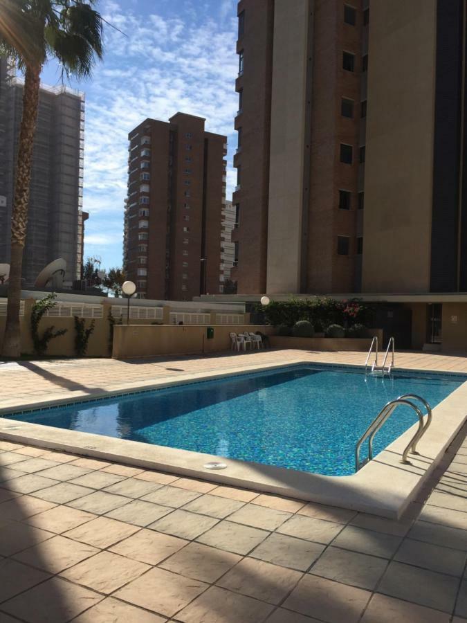 Junto Playa, Gemelos 23 Con 2 Baños Excelente Opcion * Benidorm