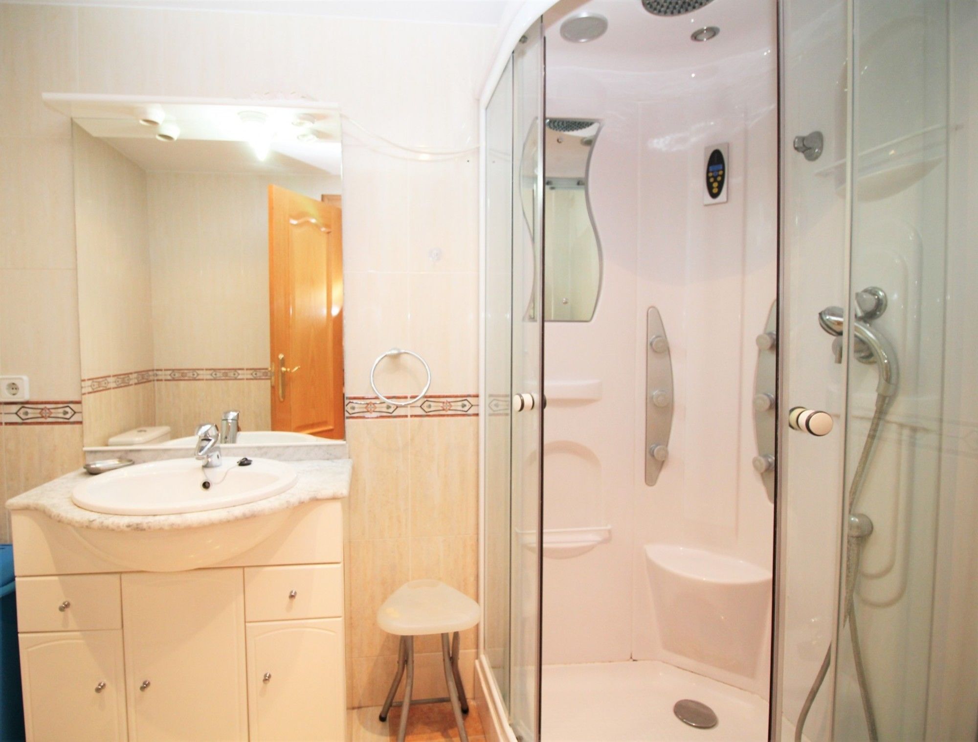 Apartment Coblanca 8 - 92 *