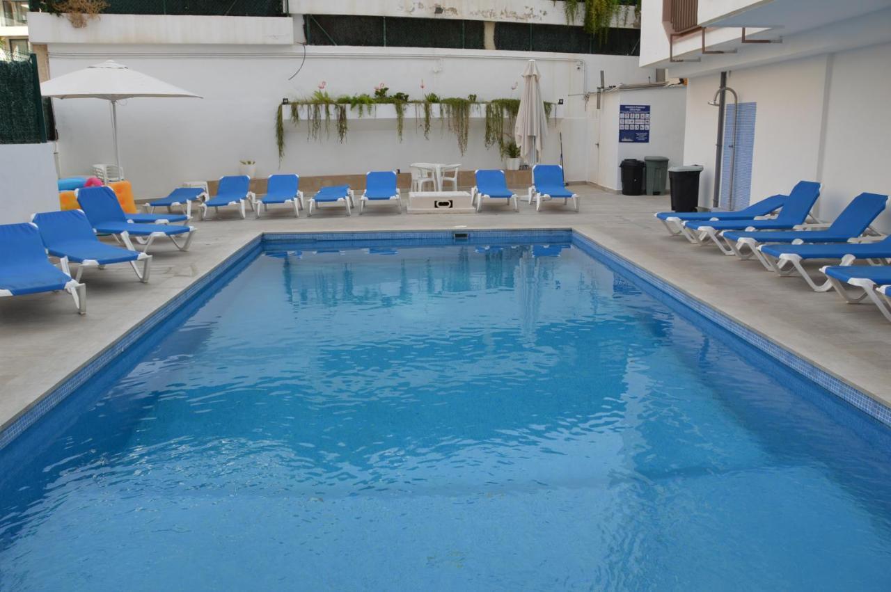Apts Ara With Pool