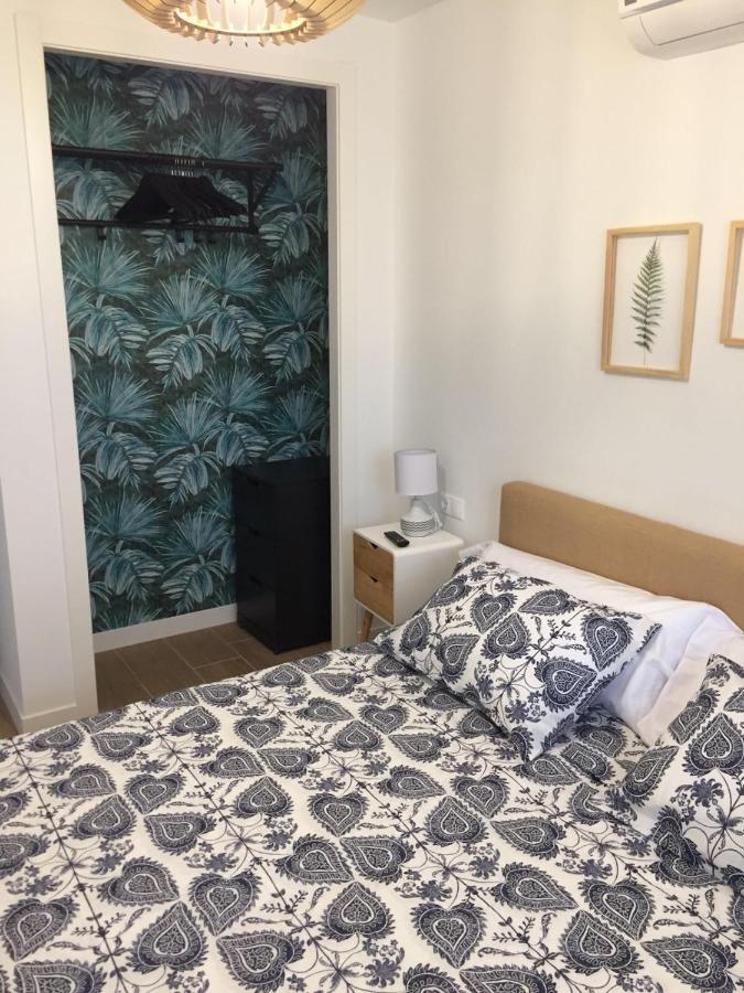 Av/ Armada Espanola, Ed/ Fernandos, 5, 5º H2 Apartment
