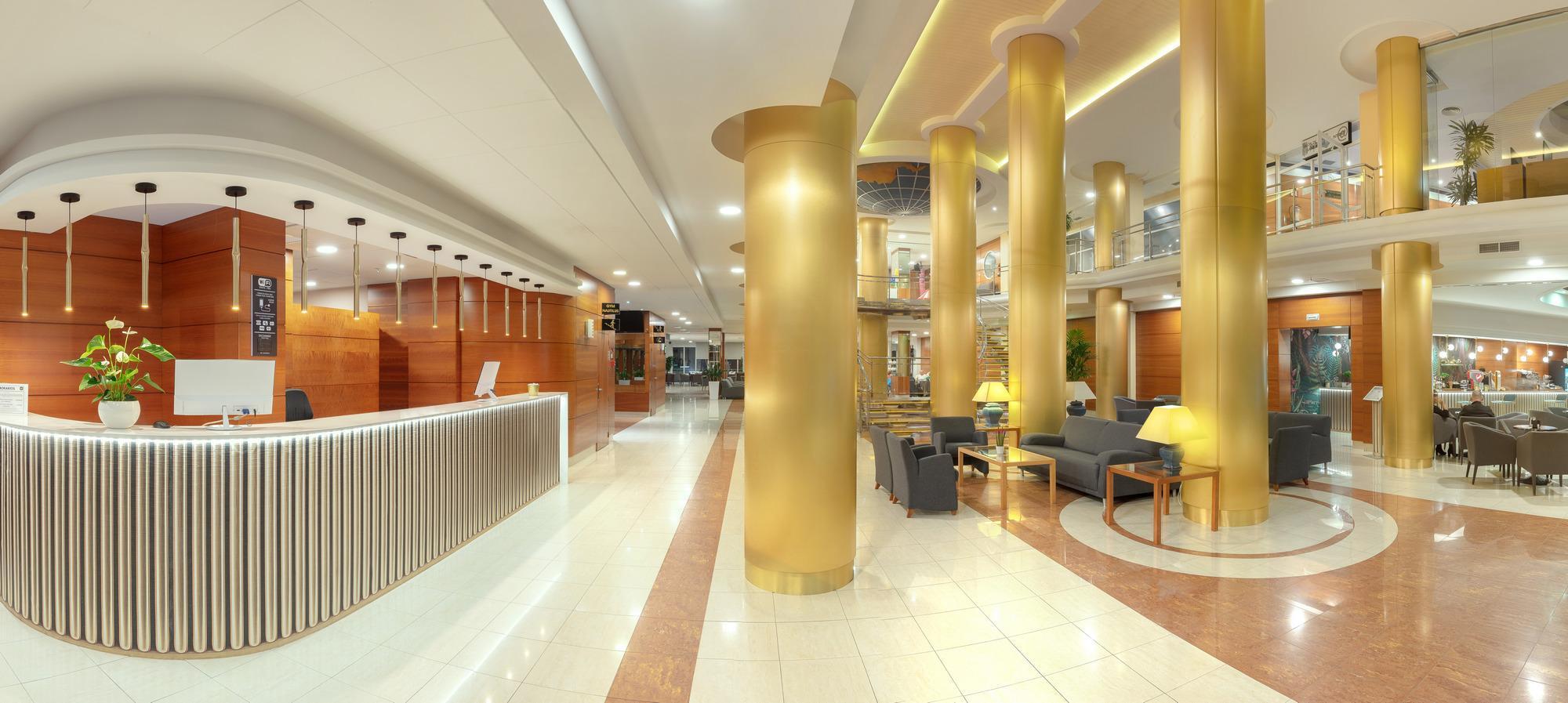 Rh Royal - Recommend For Adults 4*