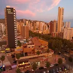Gerona Apartment On The Strip With Pool & Parking