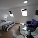 La Mar Apts
