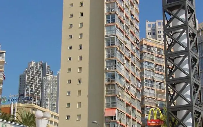 Carabelas Apts