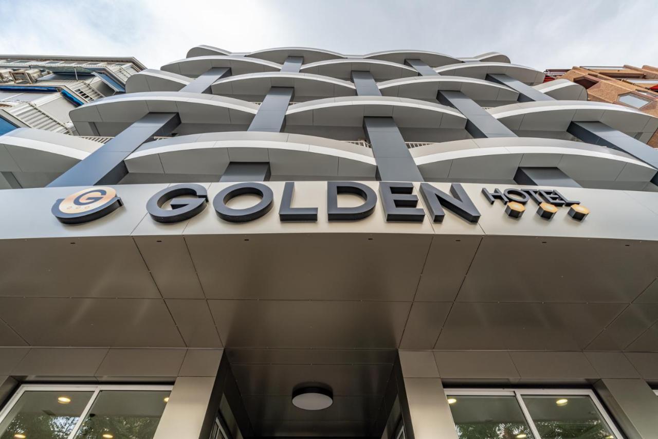 Golden Hotel 3*
