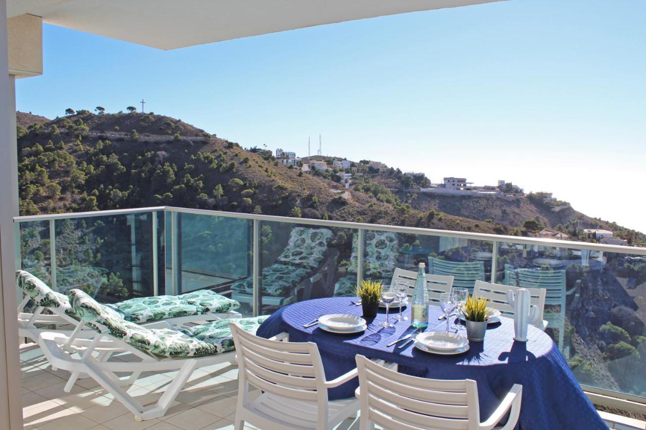 High Rise On The 39th Floor With Private Terrace And Sea Views *