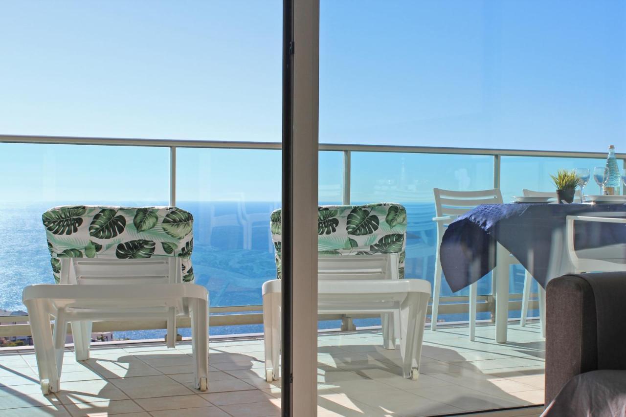 High Rise On The 39th Floor With Private Terrace And Sea Views Appartement *