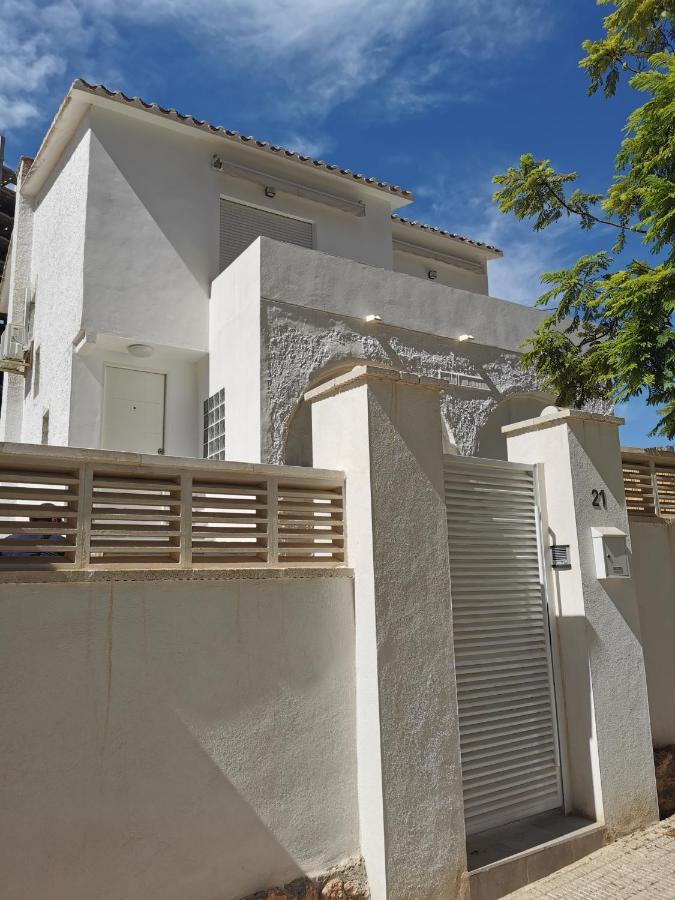 Casa Mya Con Terreno Privado Y Parking Compartido - A 800m De Playa Poniente Holiday home *