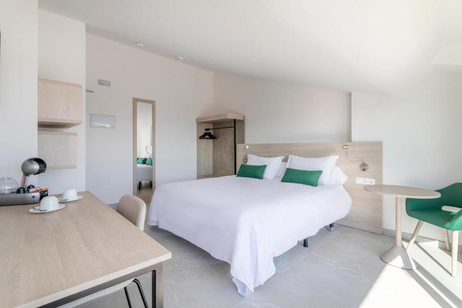 Hotel Halley & Affiliated By Melia Benidorm