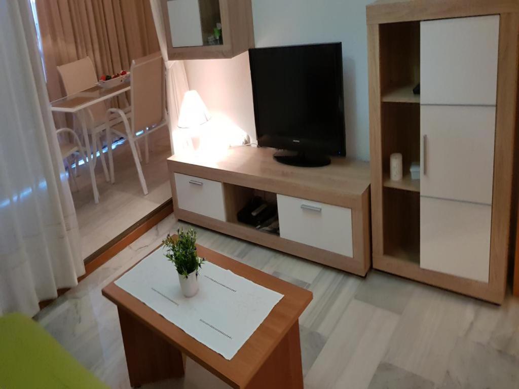 Apartment Disponible -11 Al 21 Abril-apt Cachirul- 4 Pers -wifi -aire Acond- Parking Opcionable Extra *