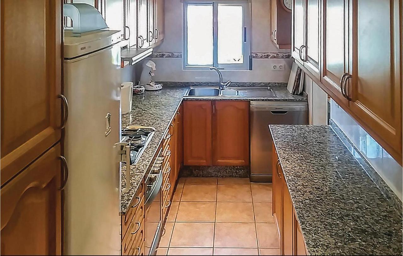 Three-bedroom In Apartment