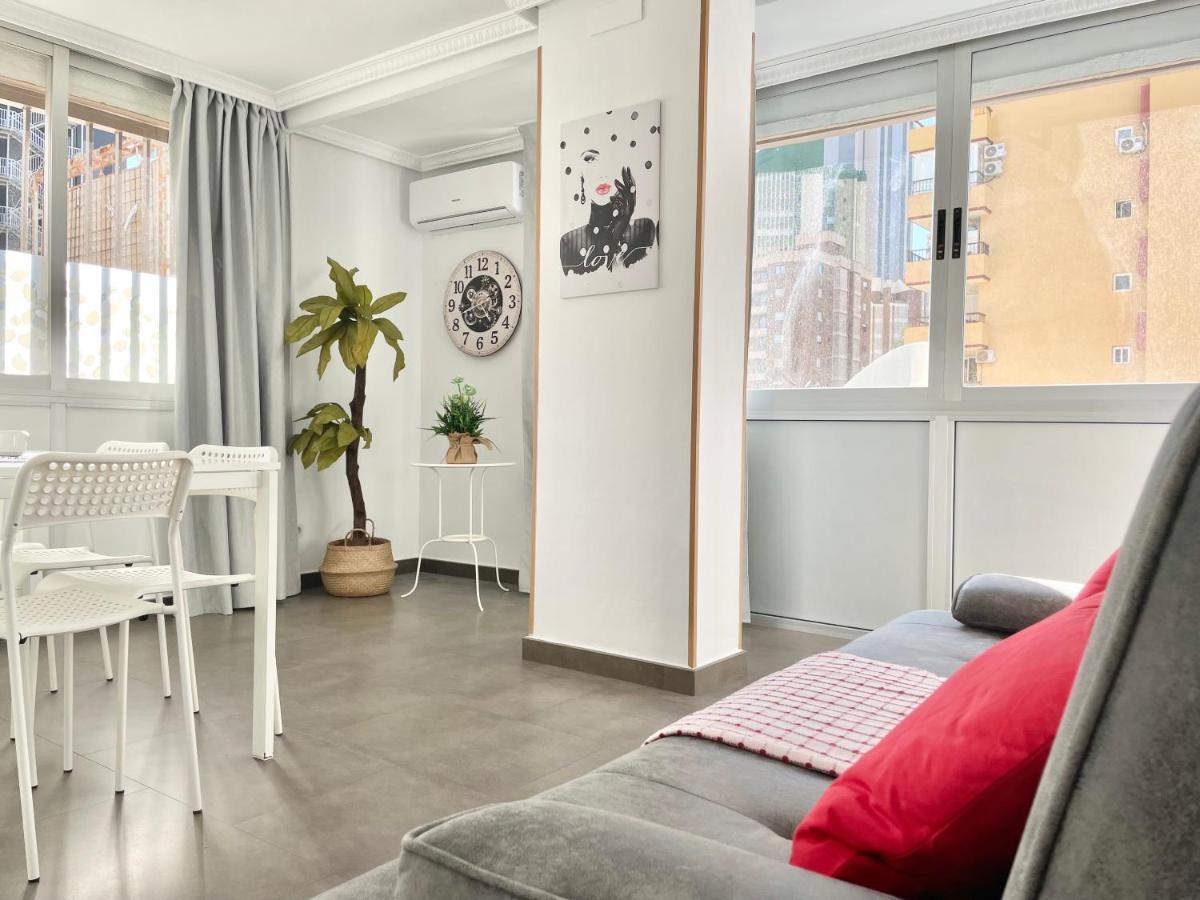 Lovely Holidays Apartment *