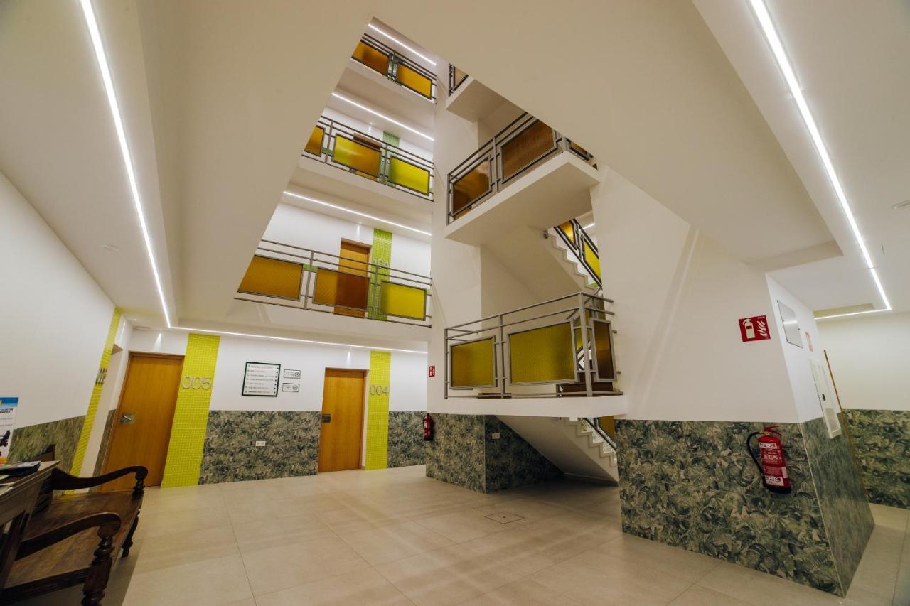 Palm Court Apartment