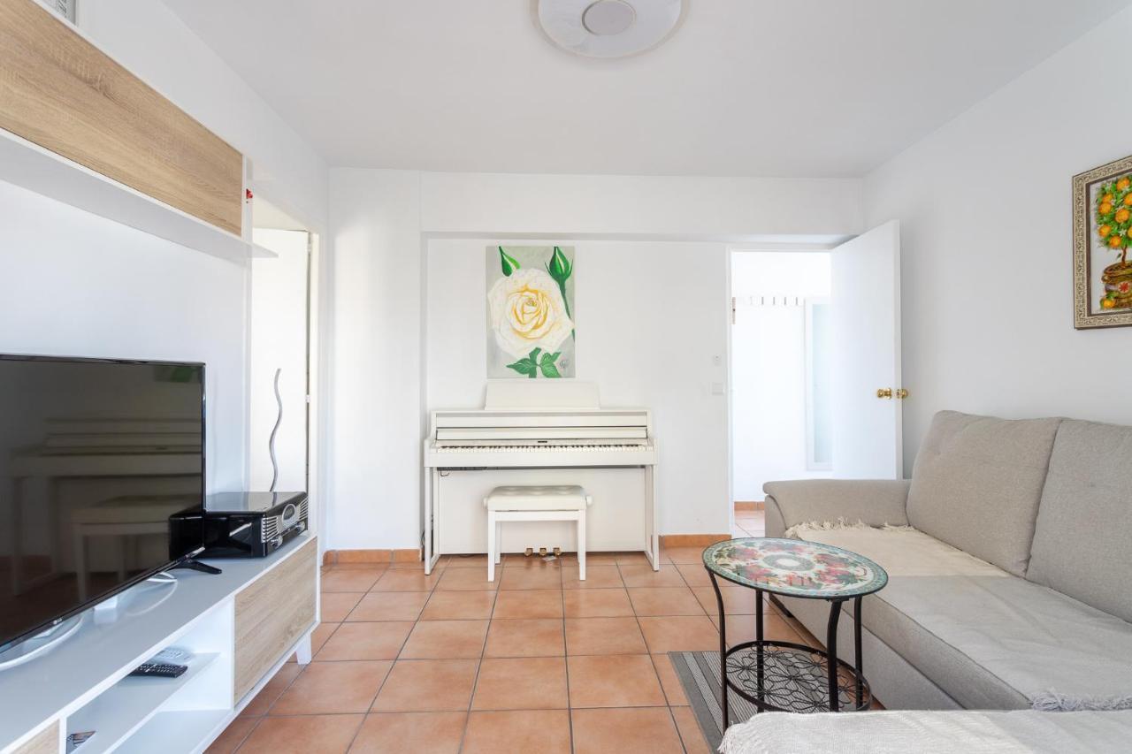 Cozy In The Center Of Benidorm! Apartment *