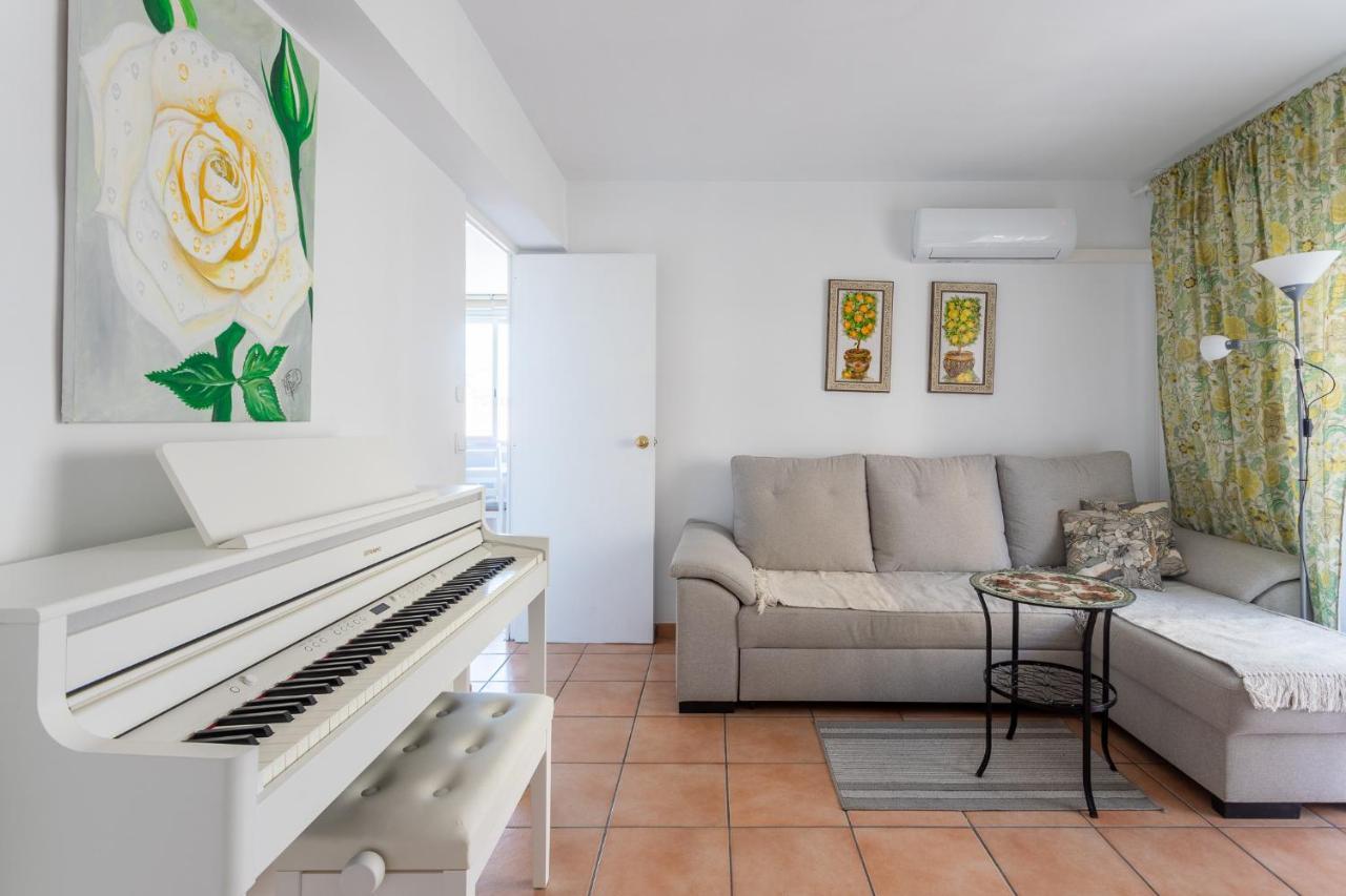 Cozy In The Center Of Benidorm! Apartment *