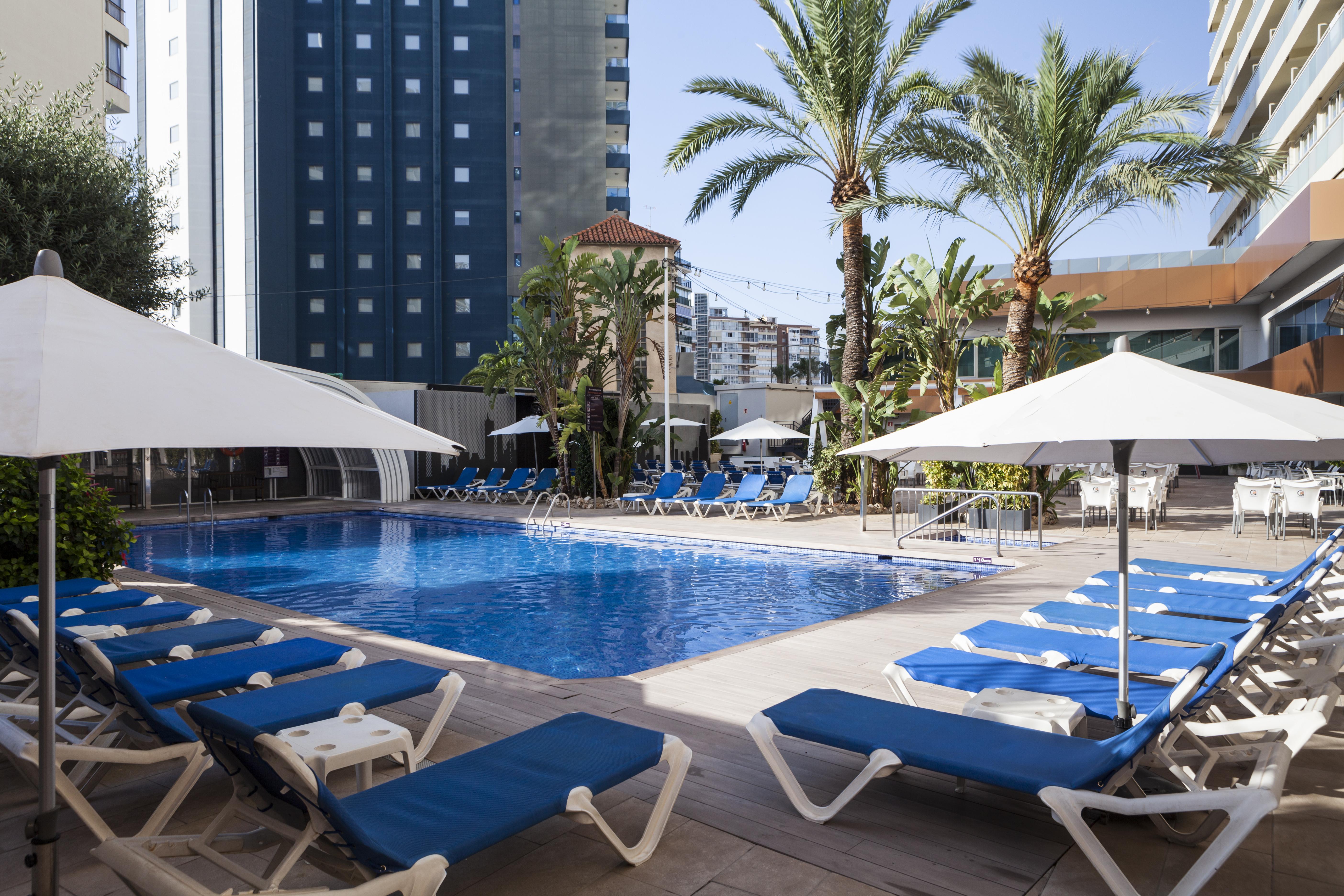 Climia Plaza Hotel 4*