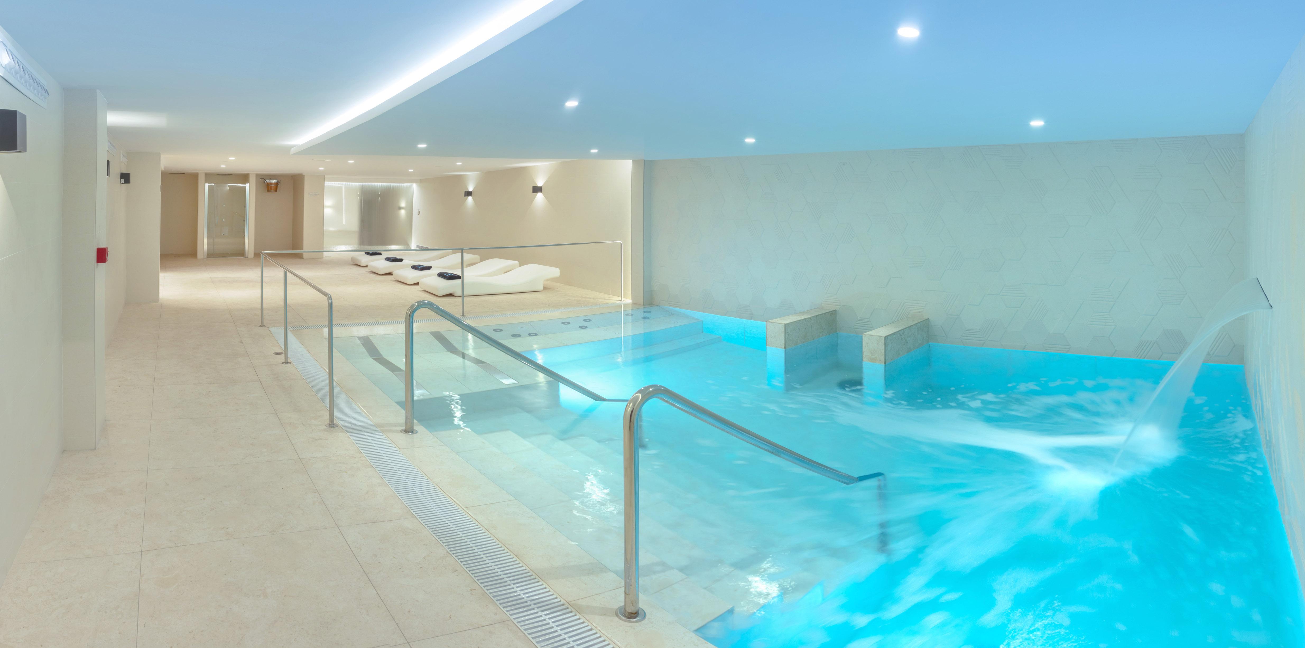 Rh Victoria & Spa 4 Sup 4*