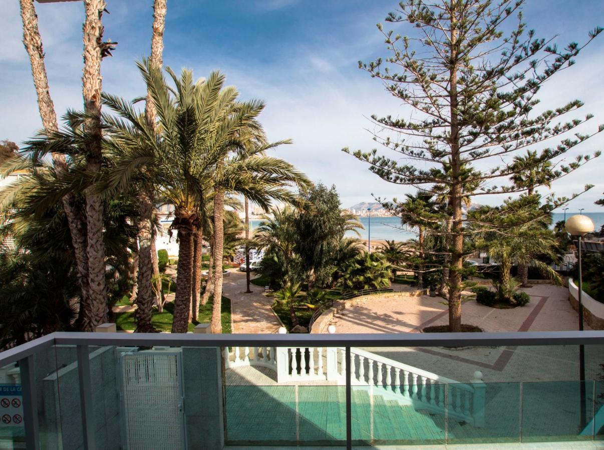 Moderno Y Bonito Apartamento En Primera Linea De Playa De Poniente Benidorm