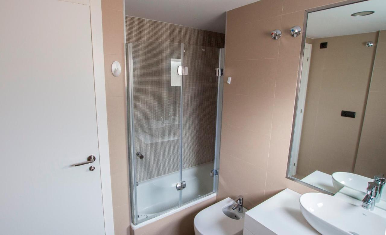 Moderno Y Bonito Apartamento En Primera Linea De Playa De Poniente Benidorm