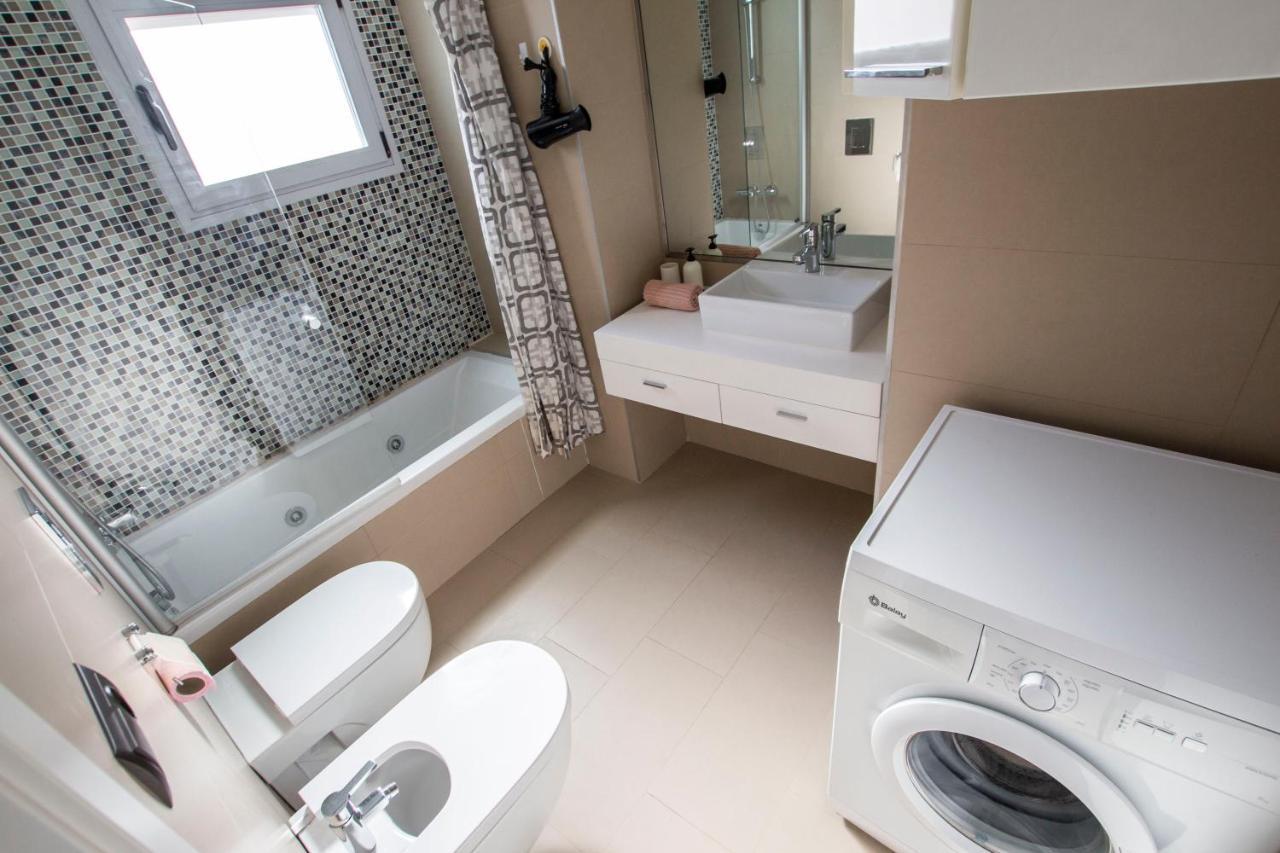 Moderno Y Bonito Apartamento En Primera Linea De Playa De Poniente * Benidorm