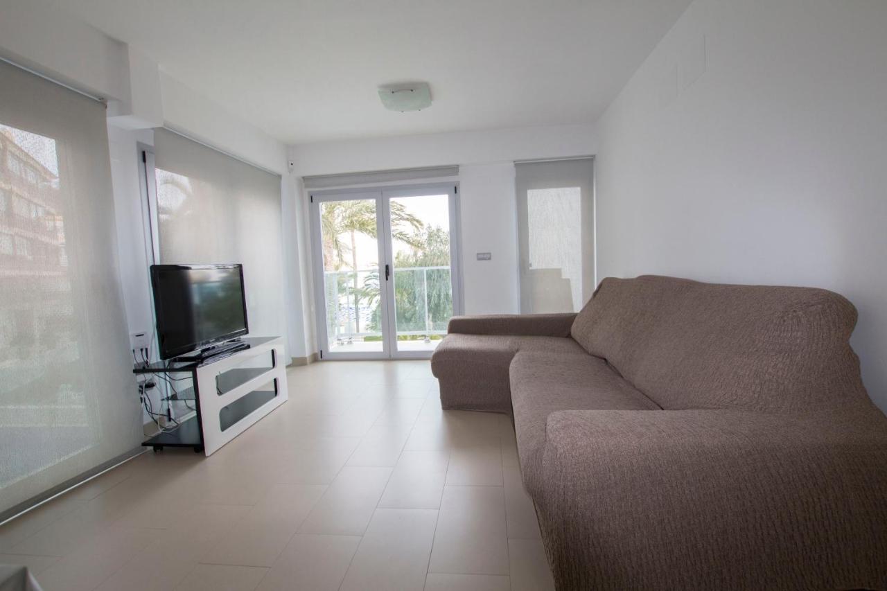 Moderno Y Bonito Apartamento En Primera Linea De Playa De Poniente Benidorm