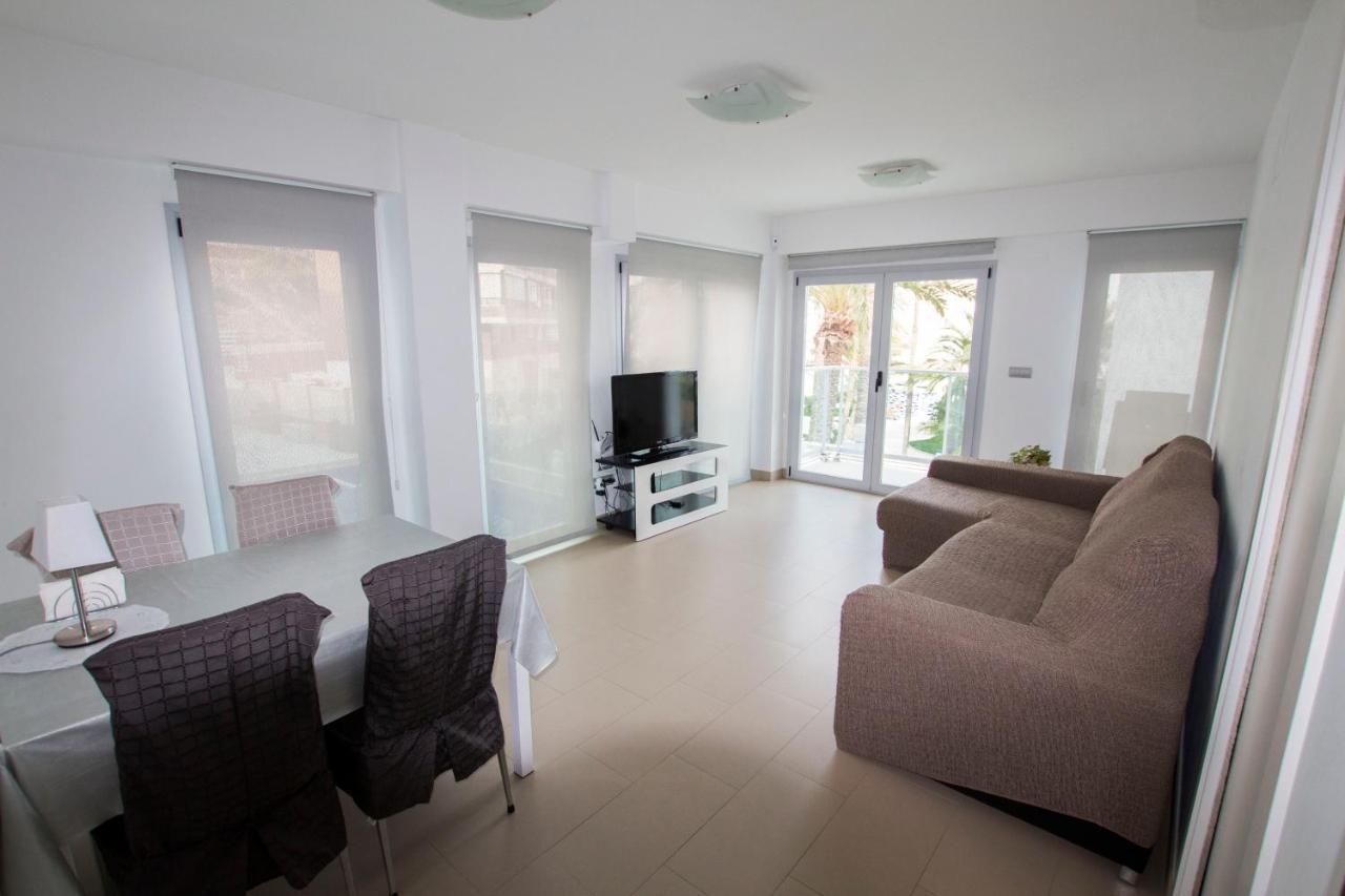 Apartamento Moderno Y Bonito Apartamento En Primera Linea De Playa De Poniente *