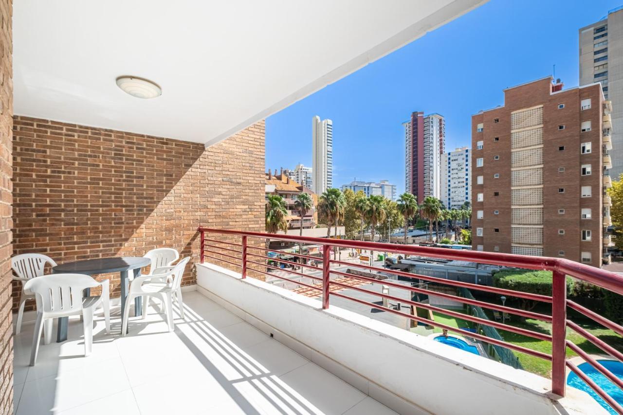 Carlos V 2-a Levante * Benidorm