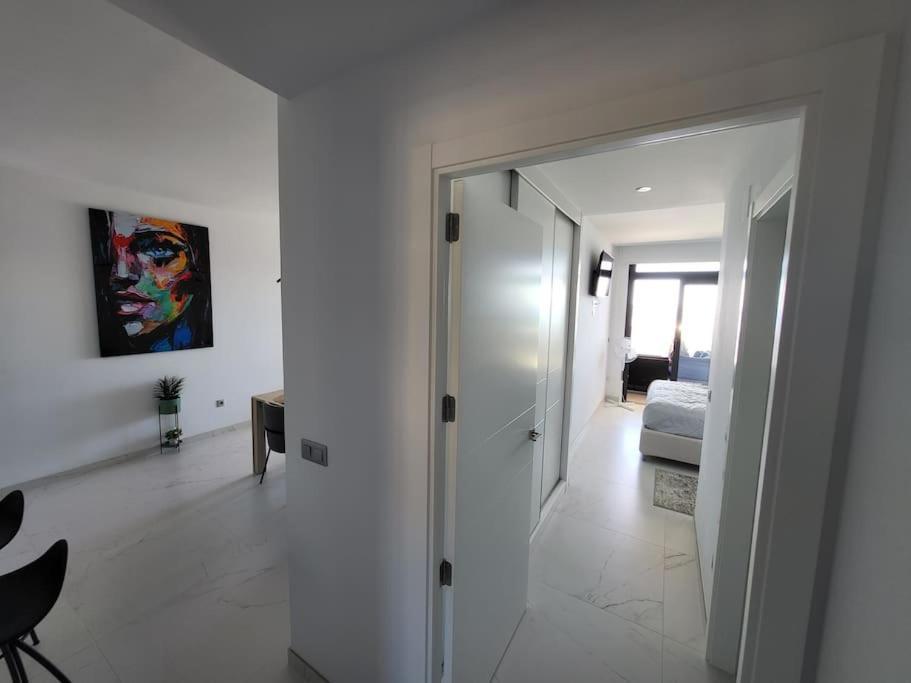 Sunset Cliffs Bright Oasis Apartment *