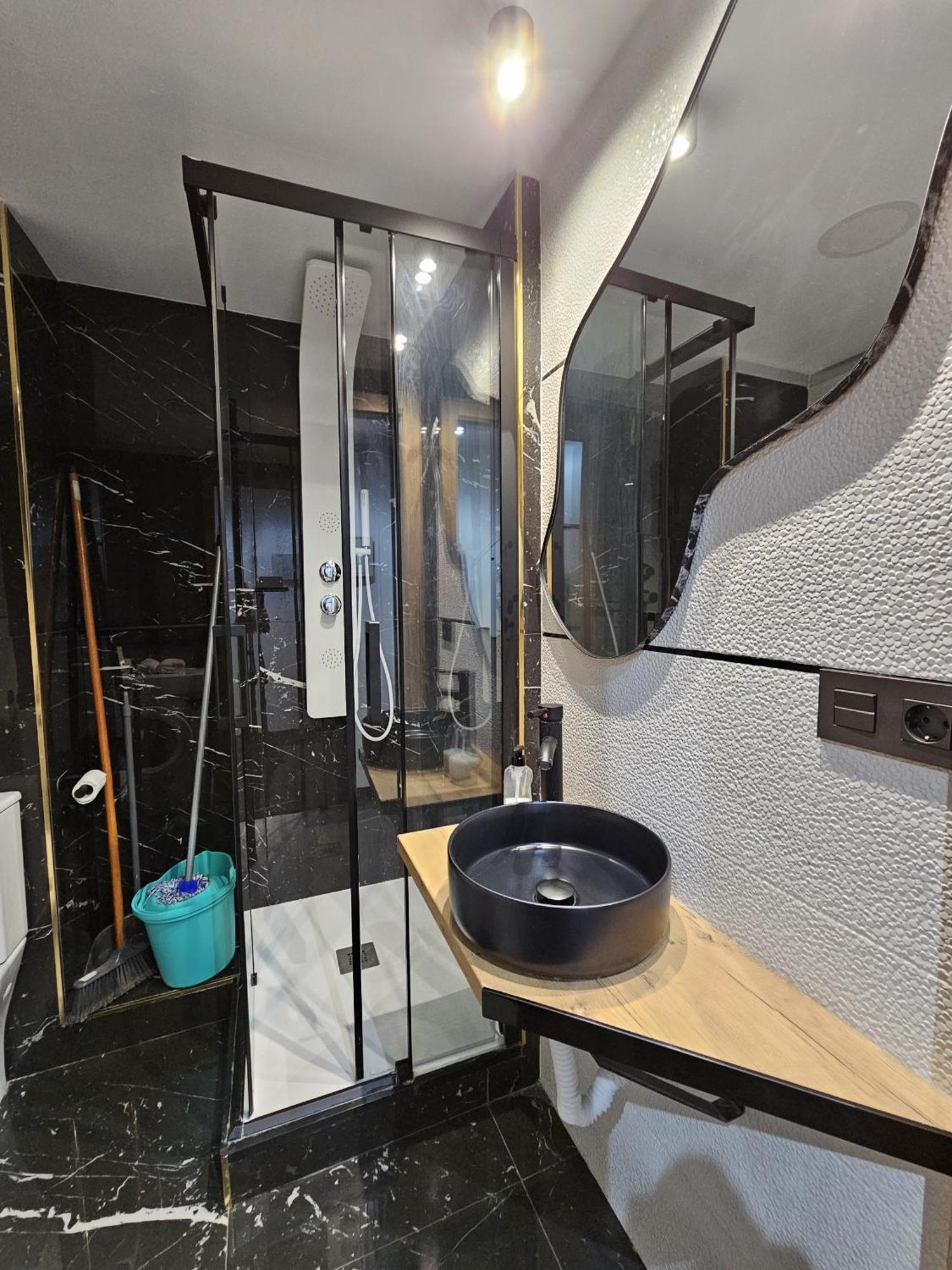 Black Appartement *
