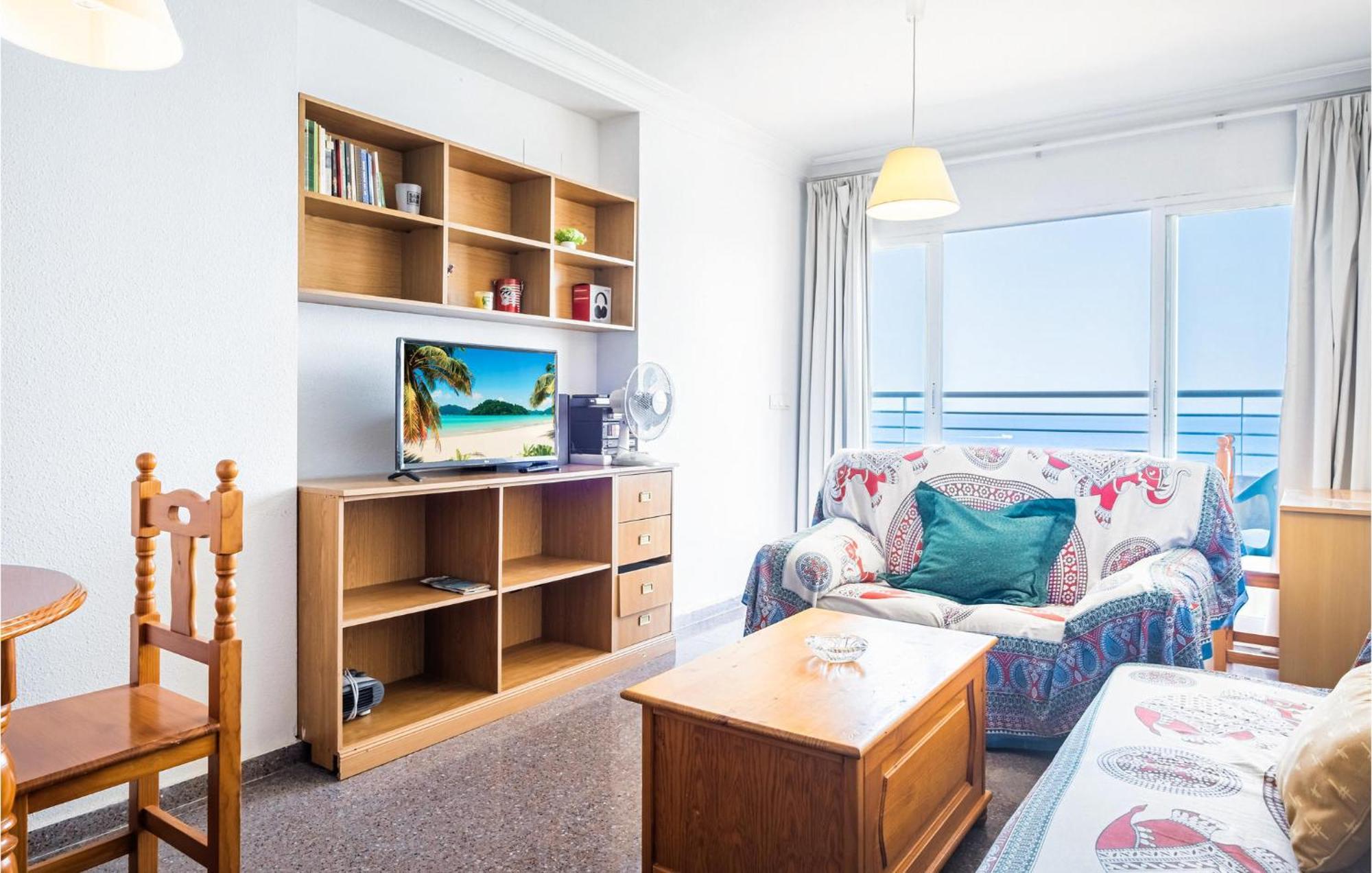 Apartment Pet Friendly In With Kitchen