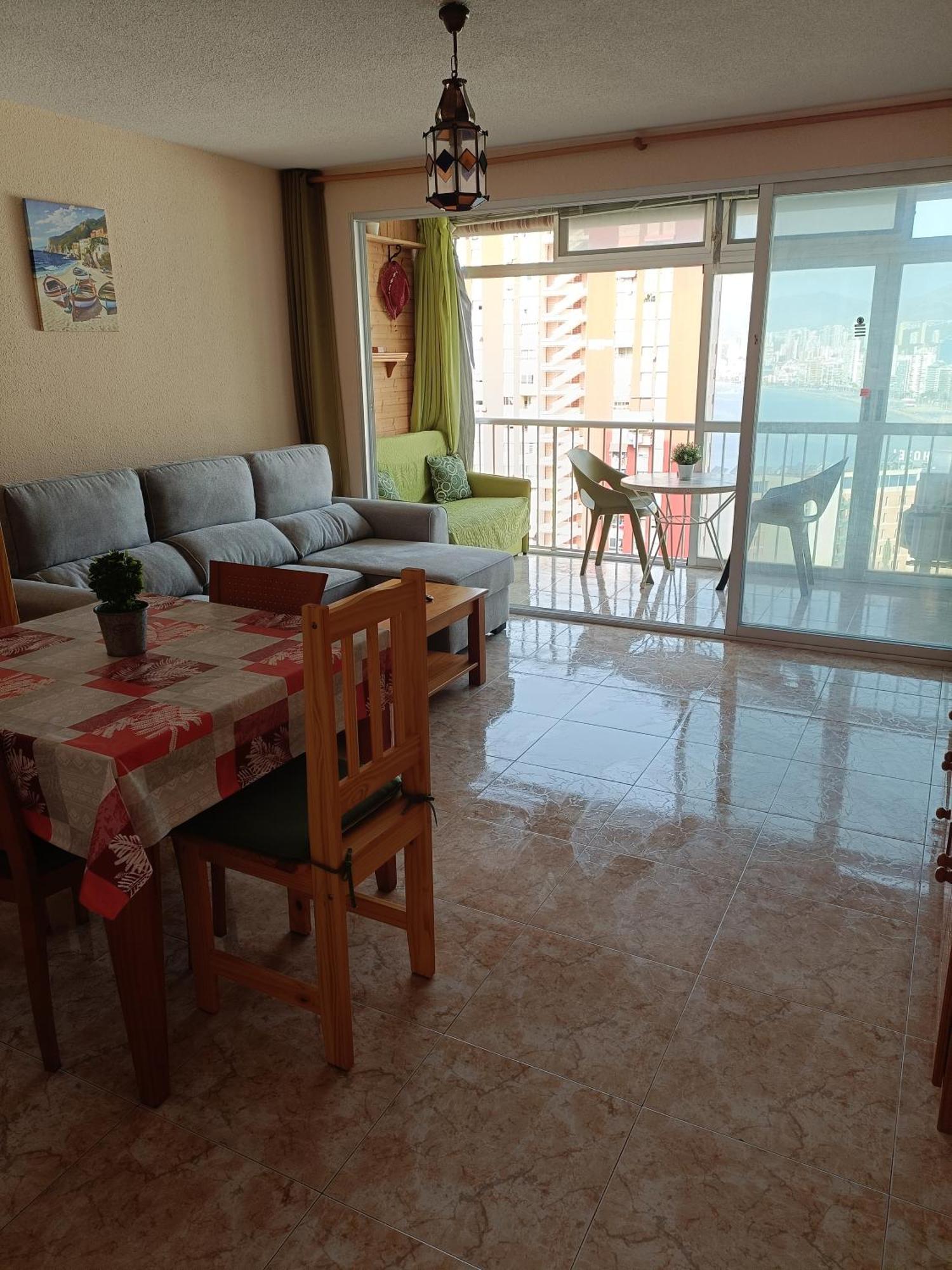Con Vistas A La Playa De Levante Benidorm