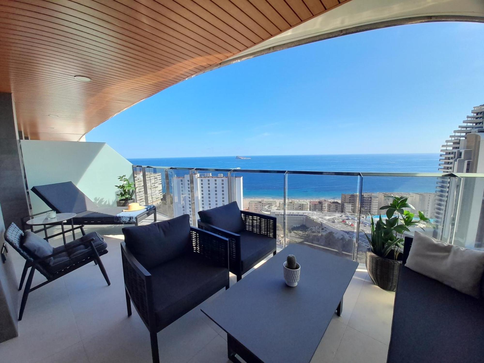 Luxury Sunset Waves 19 Floor Apartment