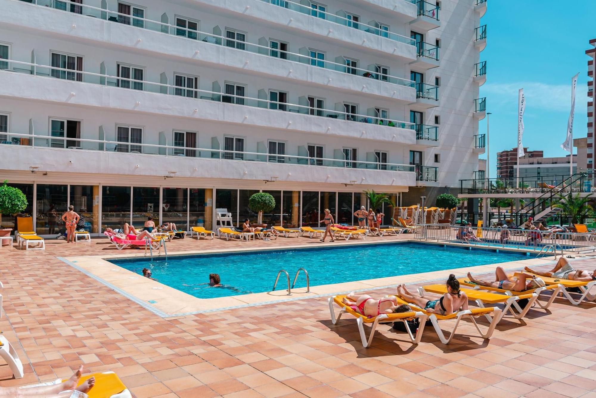 Port Fiesta Park Hotel 3*