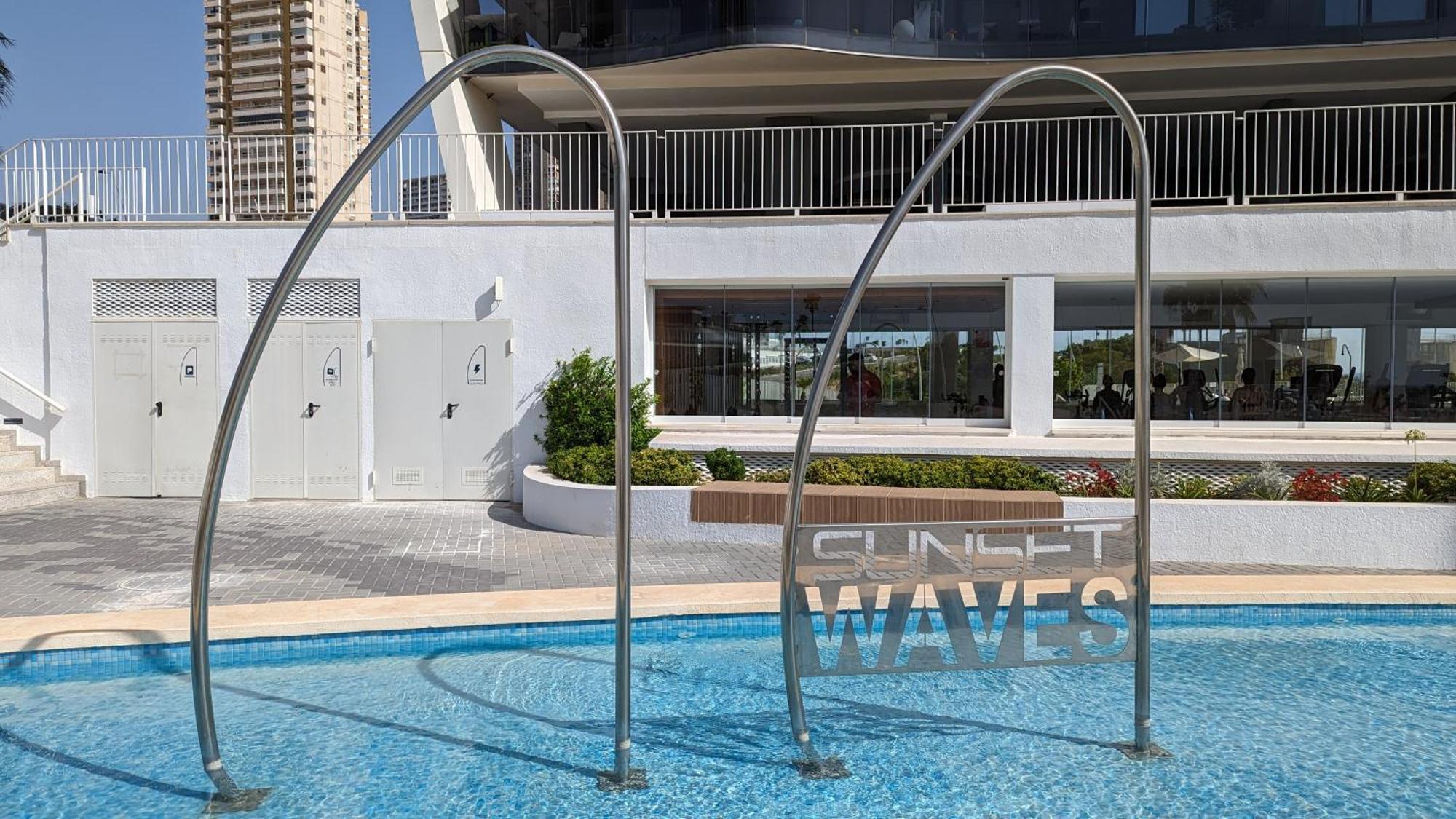 Sunset Waves Sea & Sky Appartement