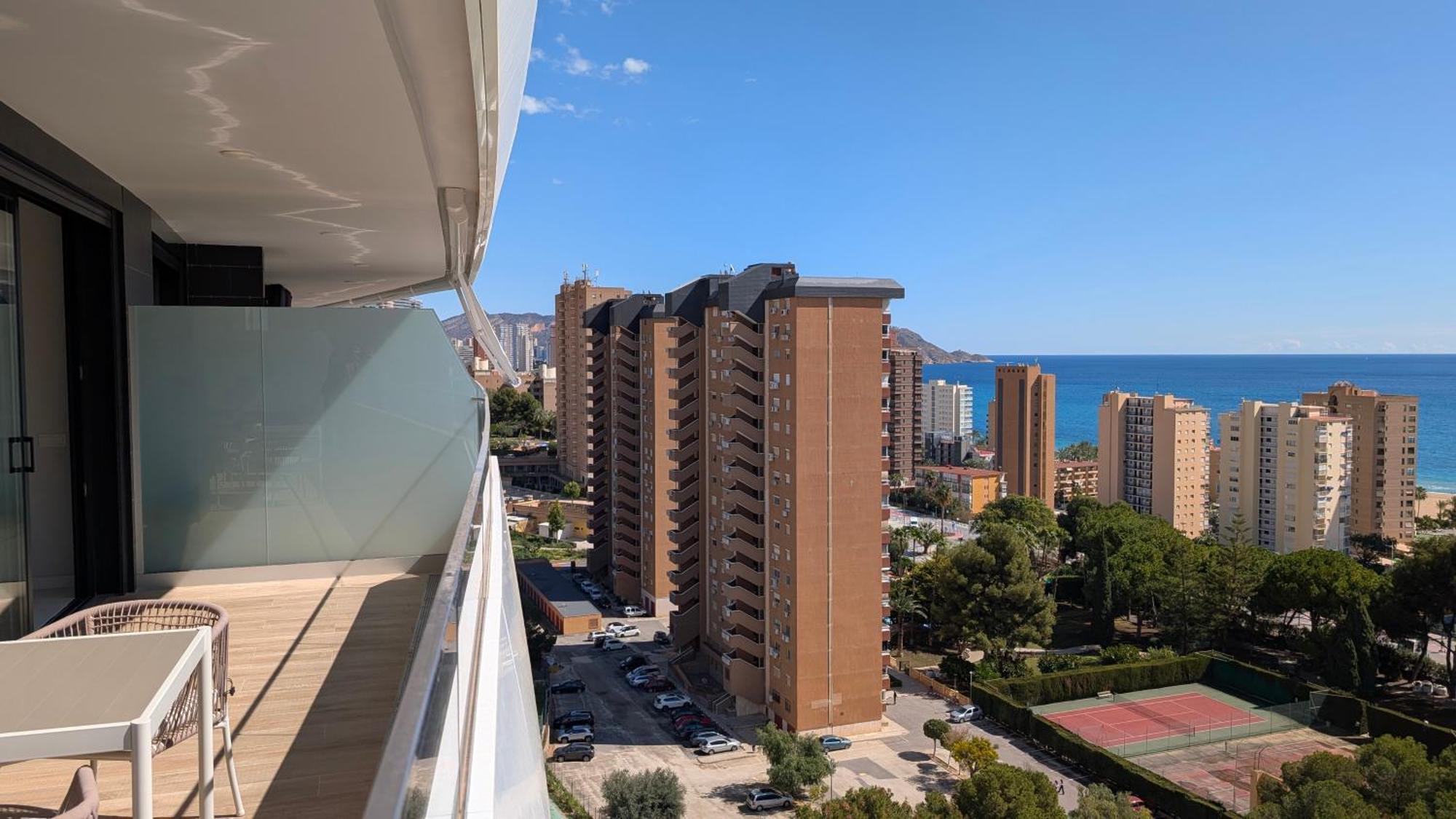Sea View Apartment *