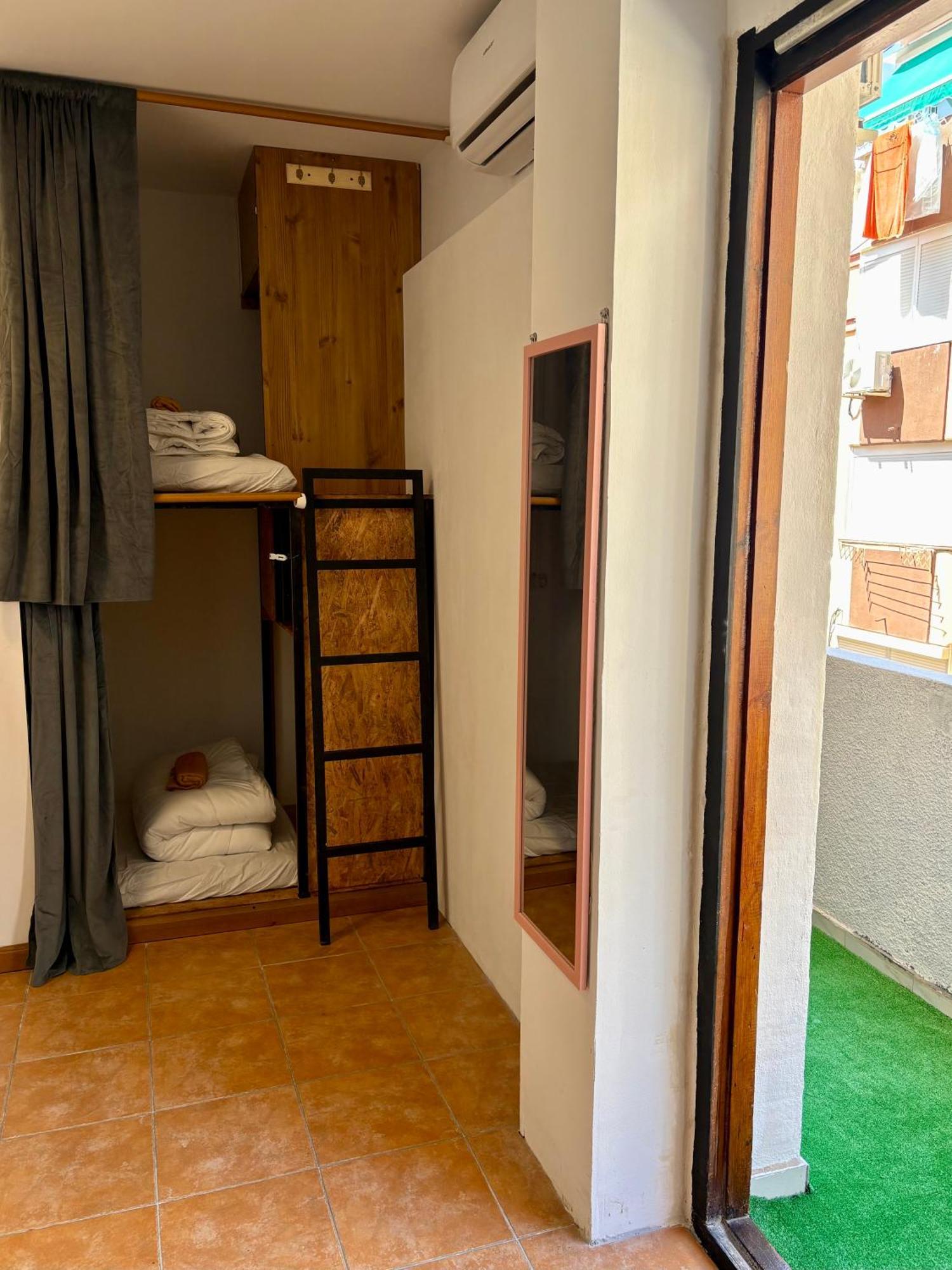 Spanglish Hostel *