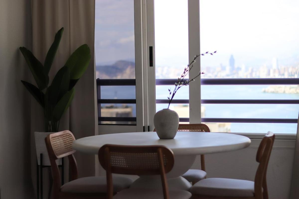 Incredible Sea Views Apartment