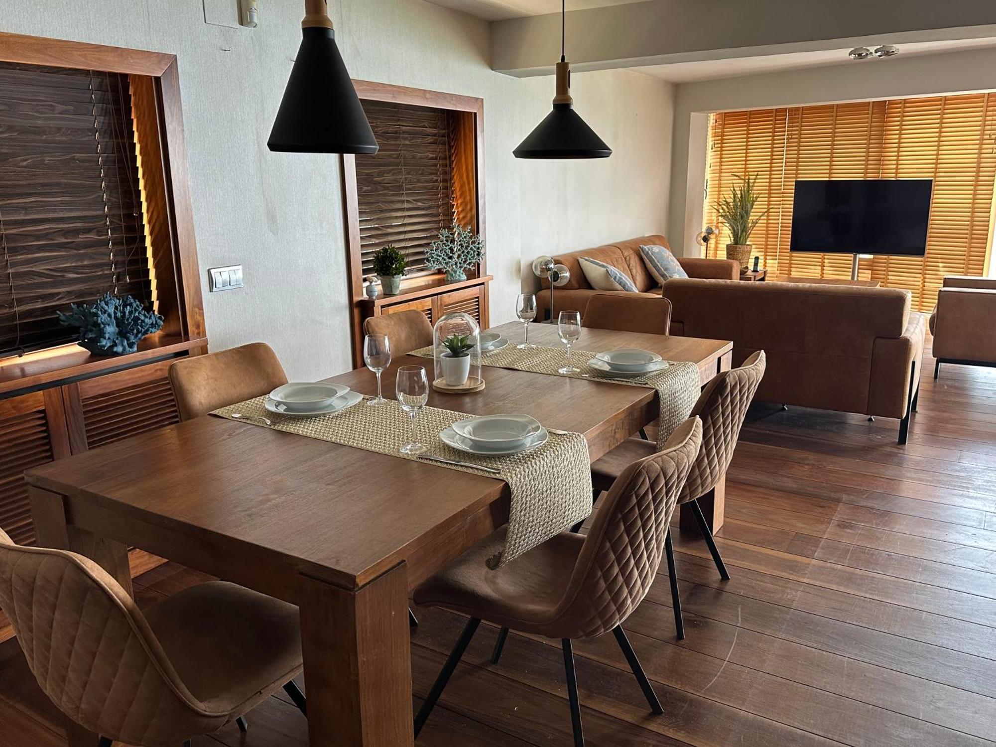 Playa Pequena Luxury Apartment