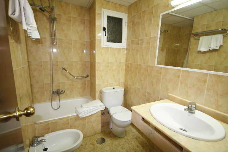 Perla Hotel 3*