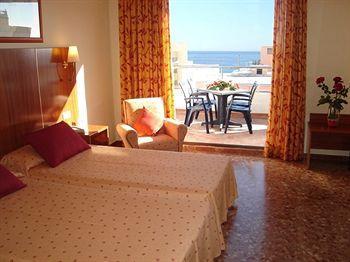 Avenida Aparthotel 2*